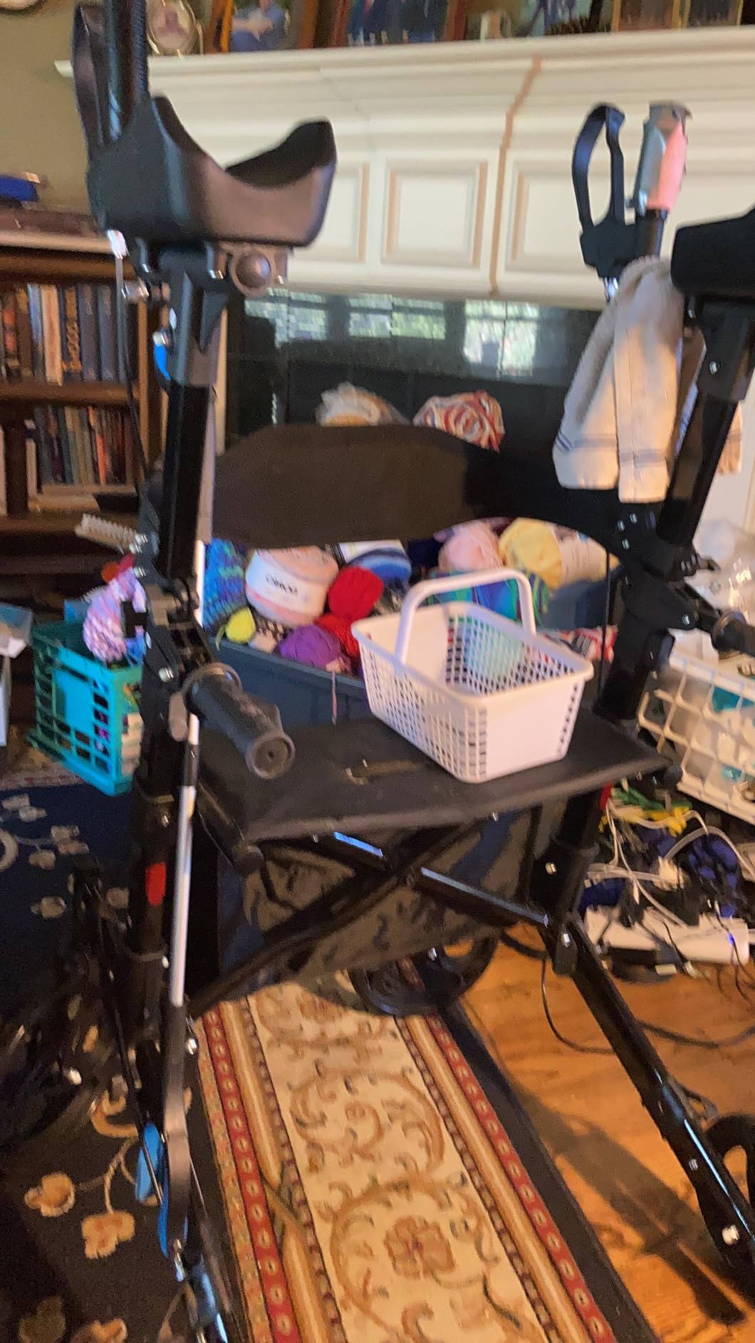 Helavo Extra Wide 2 in 1 Bariatric Walker Wheelchair Combo, 500 lb Capacity customer photo 1